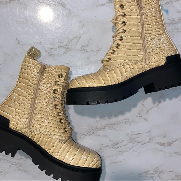 Urban outfitters croc boot - Picture 6 of 9